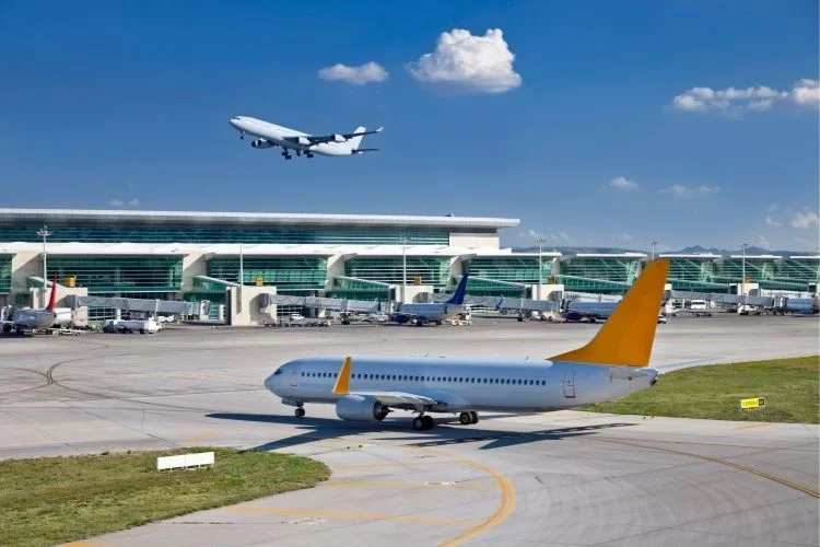 Last minute fly tickets available at AirVoke.